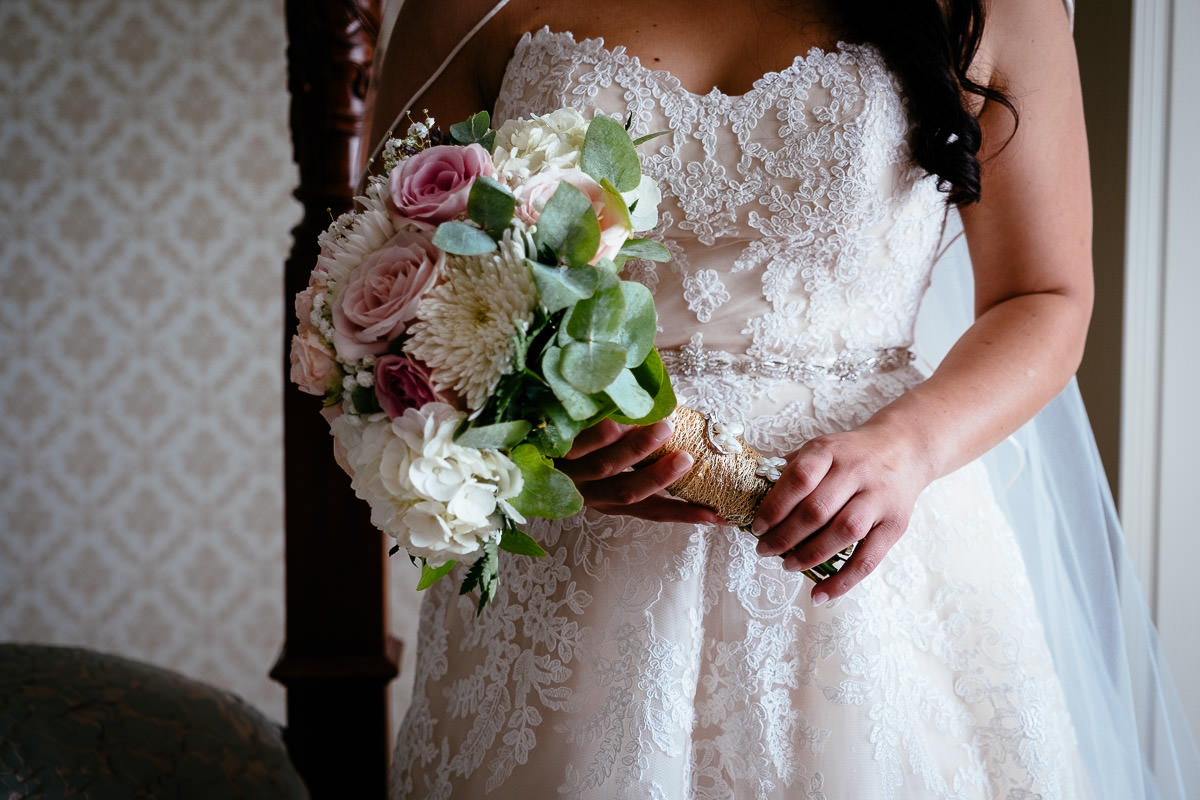 brides flowers at glenlo abbey hotel wedding