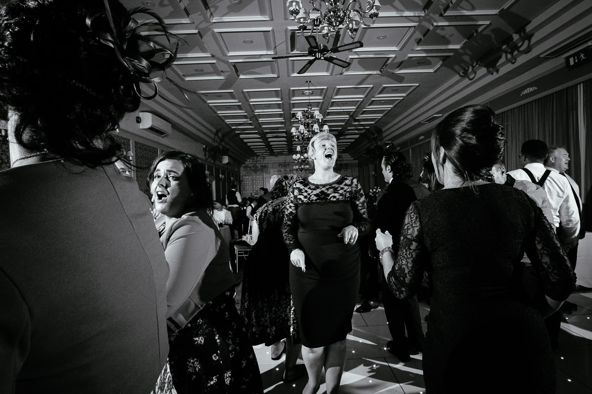guests dancing at glenlo abbey hotel wedding