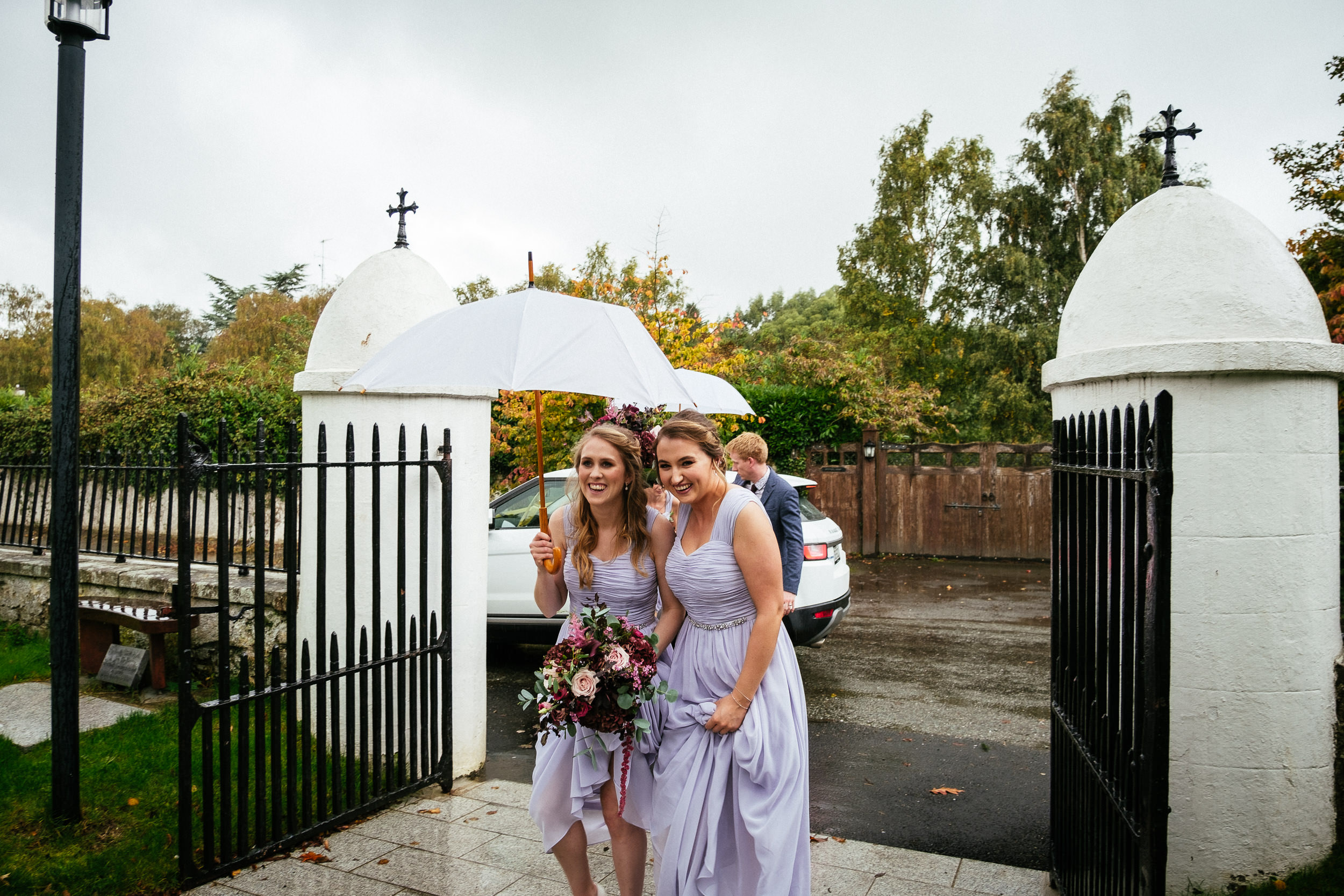 bridesmaids arriving at church