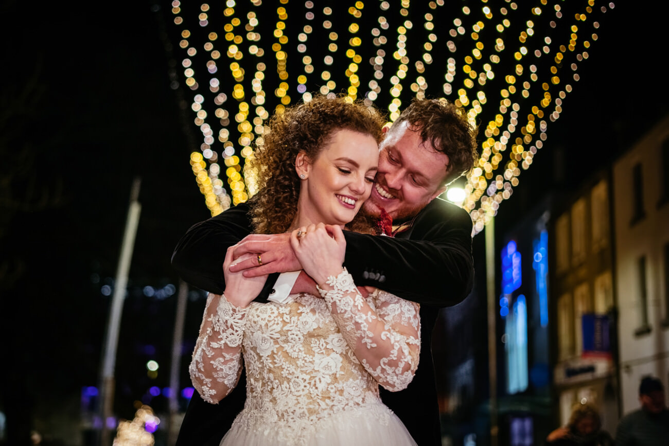 Christmas Wedding in UCG 158 Christmas Wedding in UCG 154