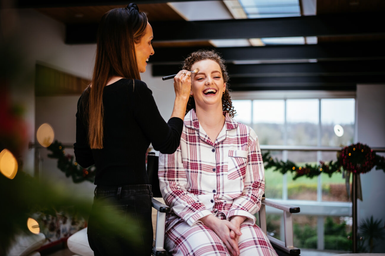 Christmas Wedding in UCG 20 Christmas Wedding in UCG 20